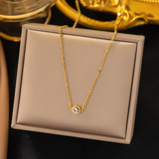 North & Pearl Sweetheart Oval Pendant Necklace