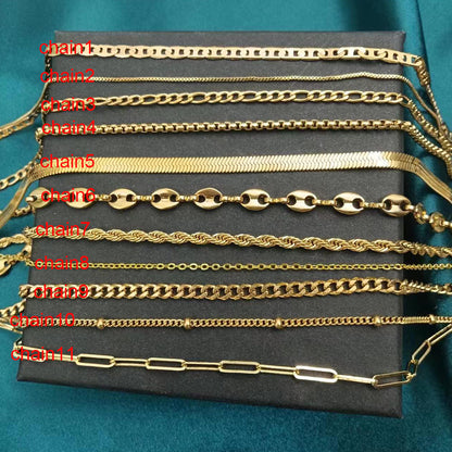 North & Pearl Heirloom Script Name Necklace product thumbnail 4