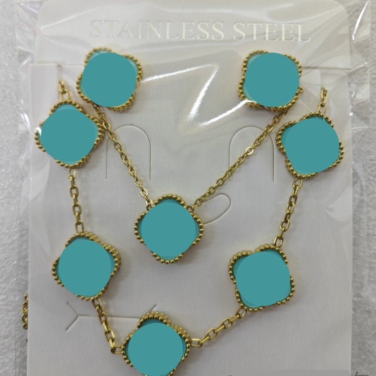 North & Pearl Clover Earrings product image 2