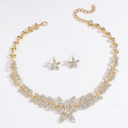 North & Pearl Refined Bloom Earrings product thumbnail 6