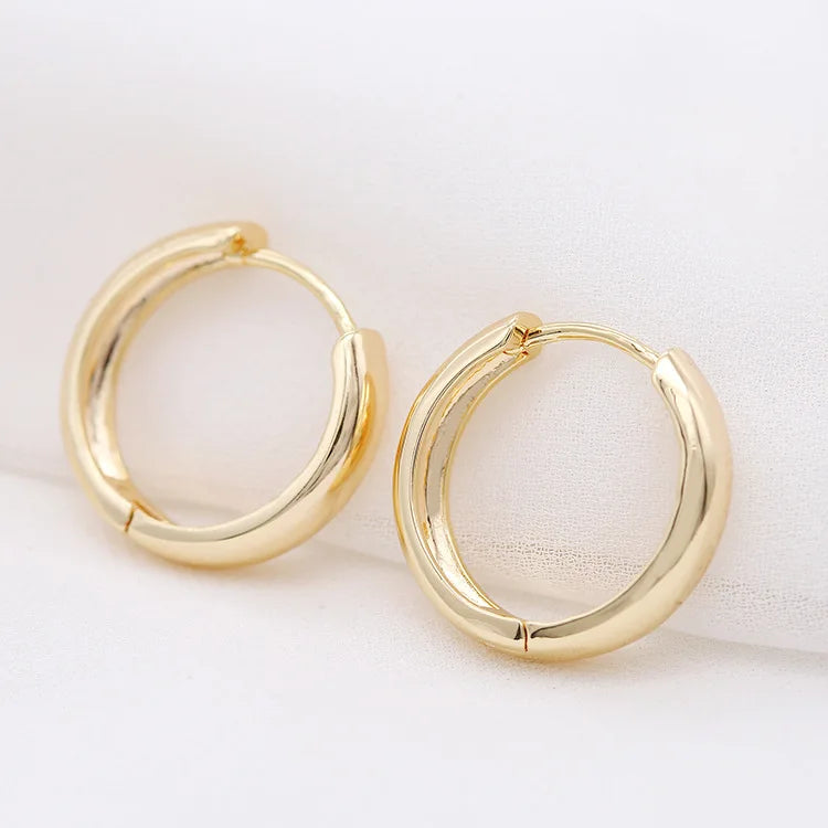 North & Pearl Classic Huggie Hoop Earrings product image