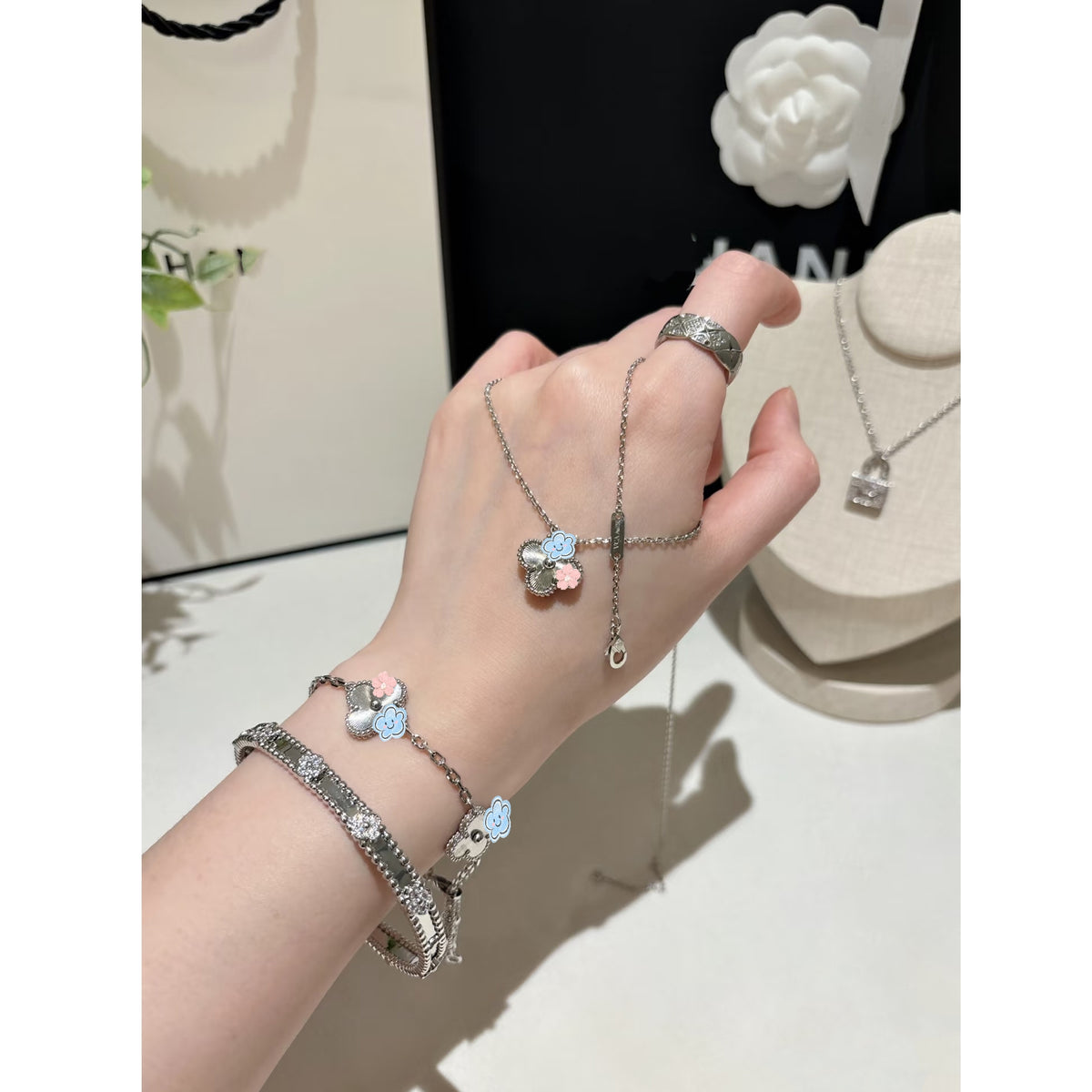 North & Pearl Stackable Clover Bracelet product image 2