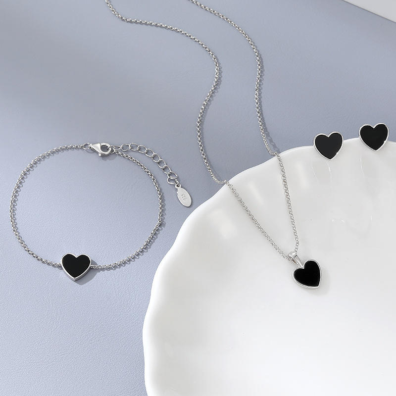 North & Pearl Black Heart Necklace, Bracelet & Earring Set product image 3