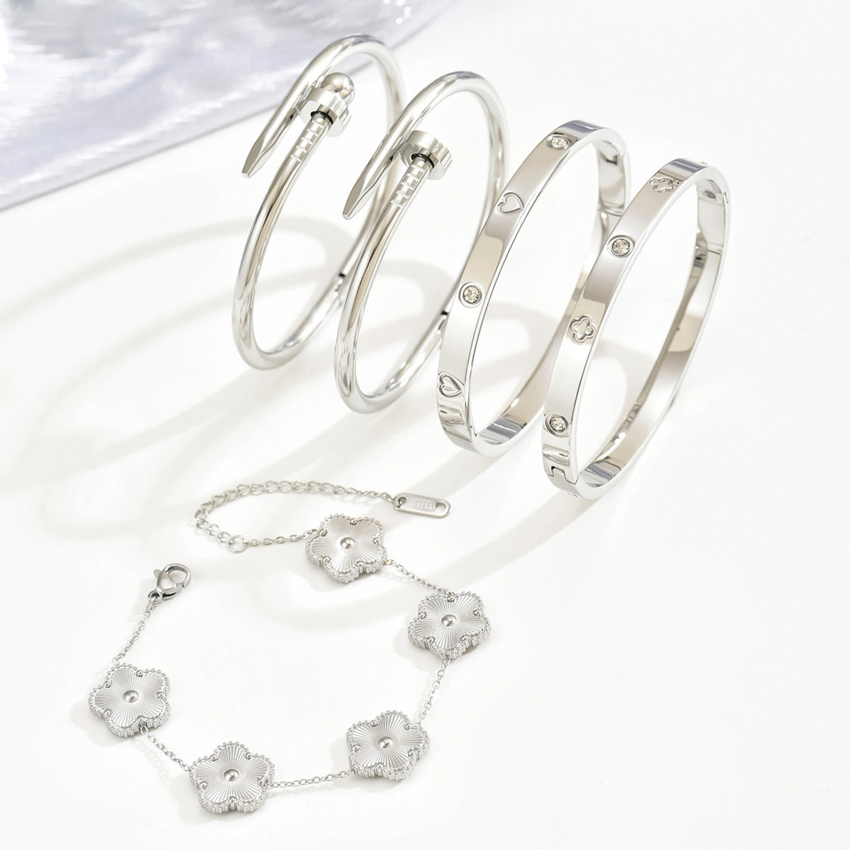 North & Pearl Refined Oval Bracelet product image 5