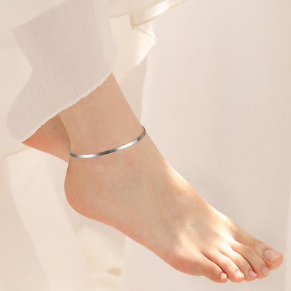 North & Pearl Herringbone Chain Anklet product thumbnail 1