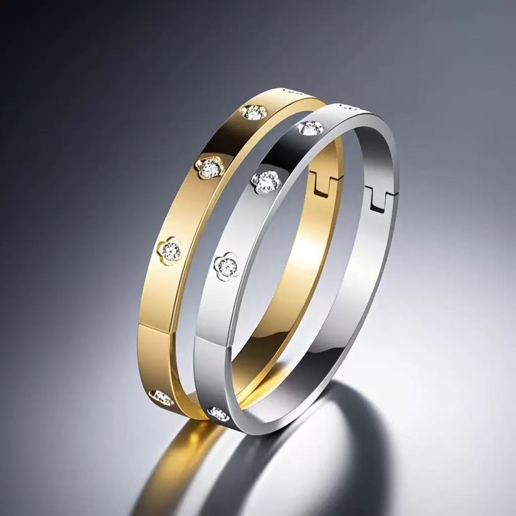 North & Pearl Sparkle Link Bracelet product image 2