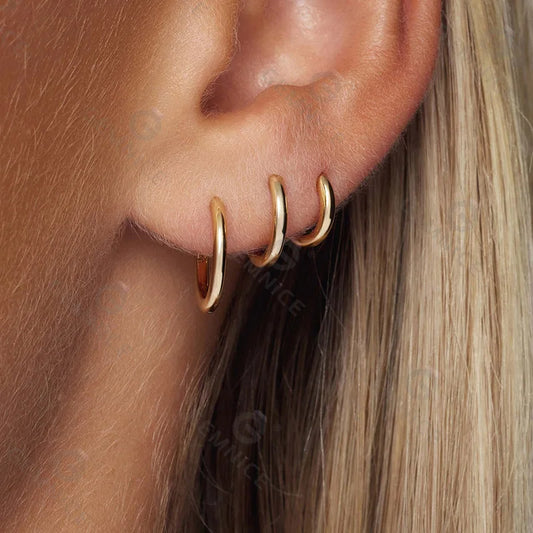 North & Pearl Essential Huggie Earrings earrings image 2