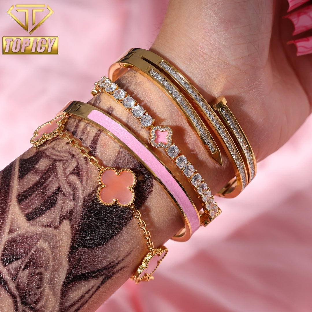 North & Pearl Clover Station Bracelet product image 1