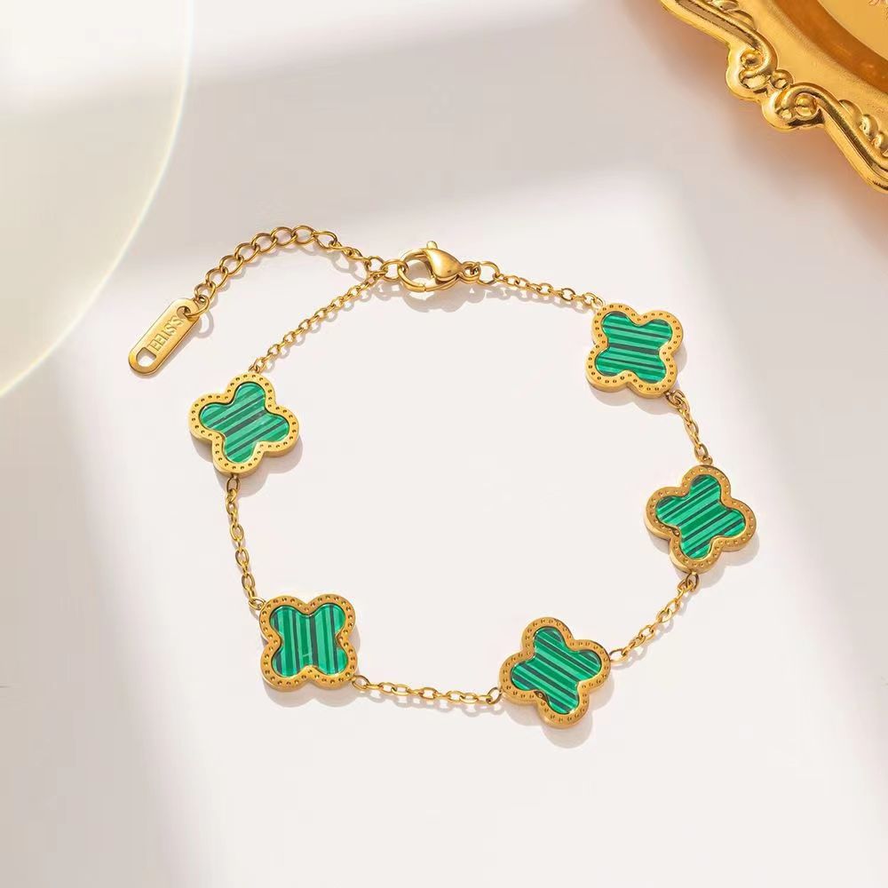 North & Pearl Layering Clover Bracelet product image 3
