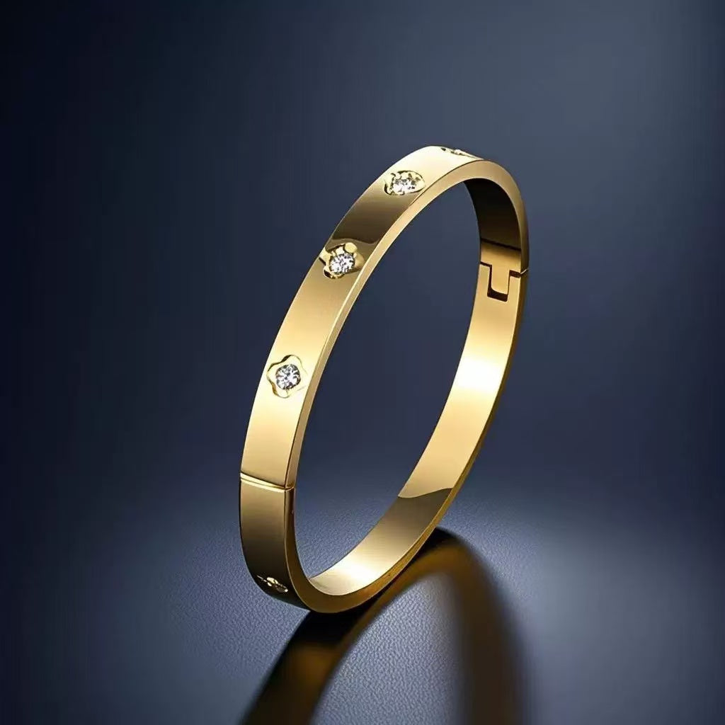North & Pearl Sparkle Link Bracelet product image