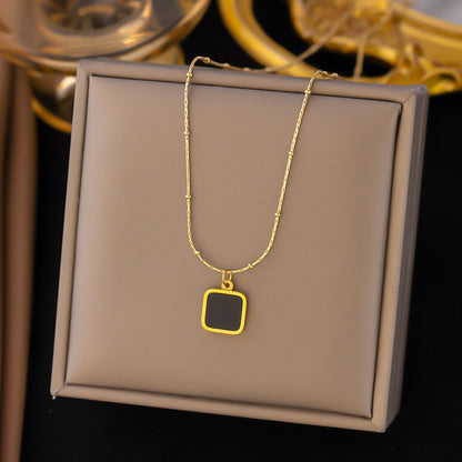 North & Pearl Dainty Flower Necklace product thumbnail 4