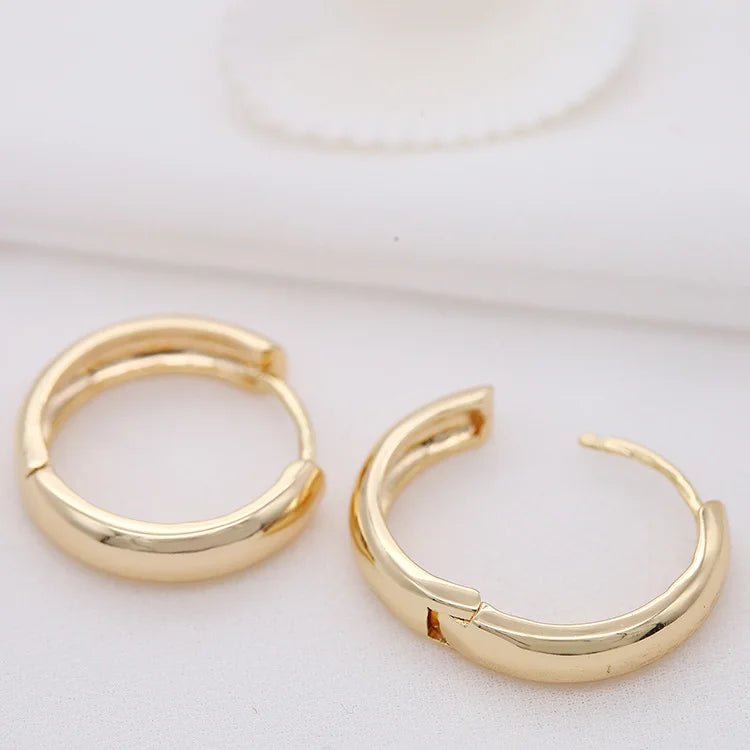 North & Pearl Classic Huggie Hoop Earrings product image 1