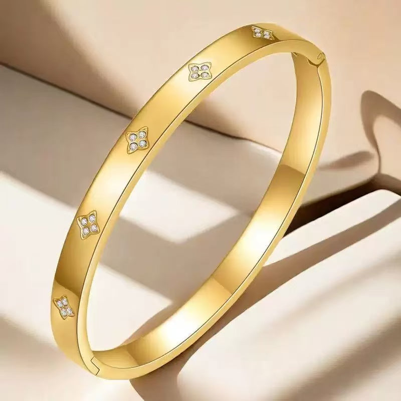 North & Pearl Giftable Sparkle Bracelet product image 3