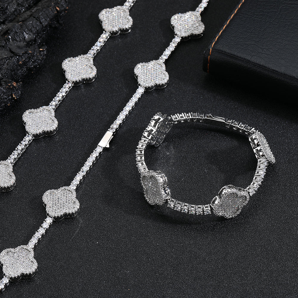 North & Pearl Clover Bracelet product image 1