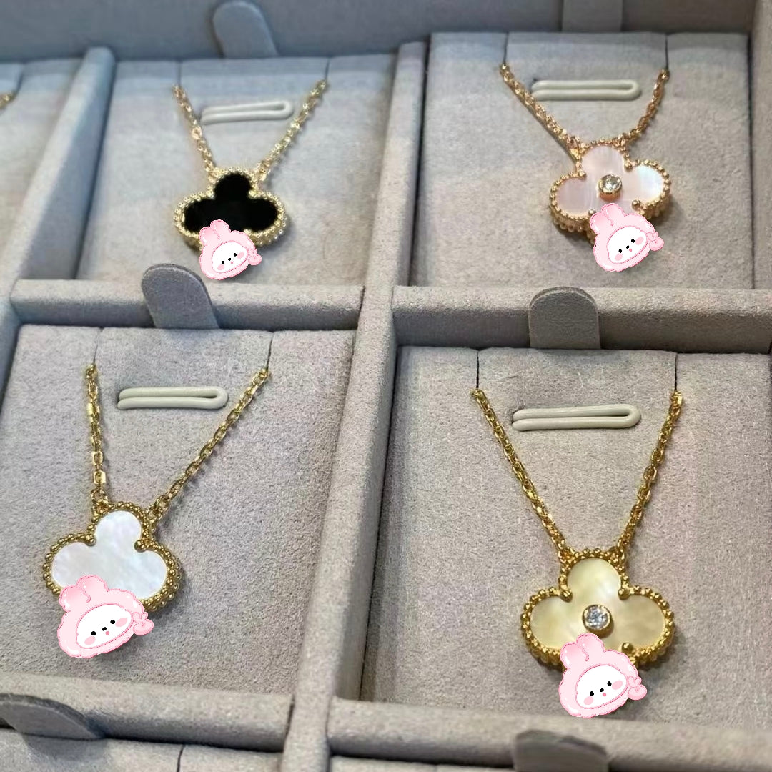 North & Pearl Dainty Clover Necklace product image 4