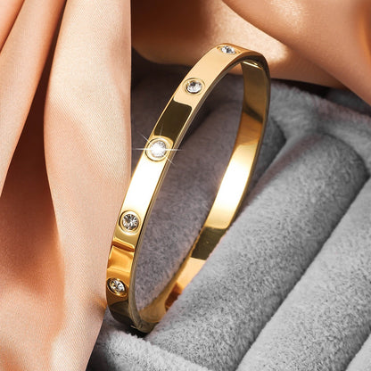 North & Pearl Sparkle Pulse Bracelet product thumbnail 3