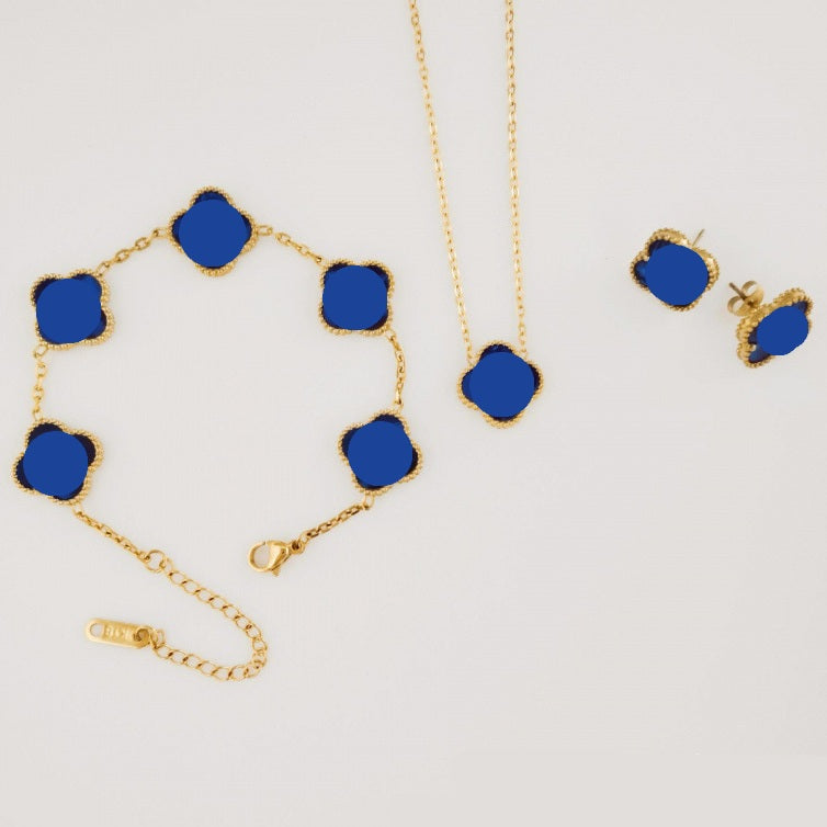 North & Pearl Clover Earrings product image 3