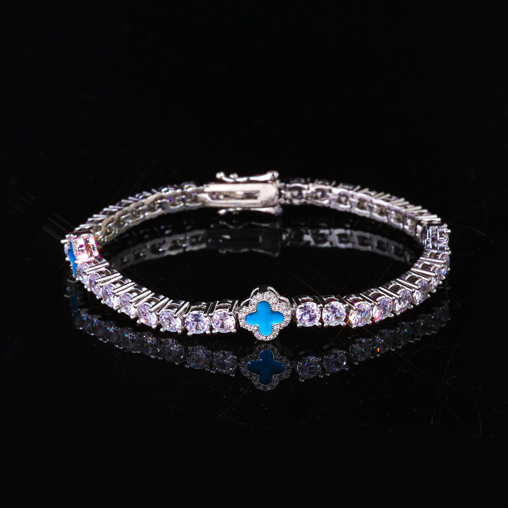 North & Pearl Clover Link Bracelet product image 6