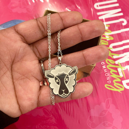 North & Pearl Pendant Classic Name Necklace product thumbnail 3
