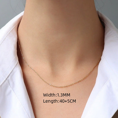 North & Pearl Refined Chain Necklace product thumbnail 5