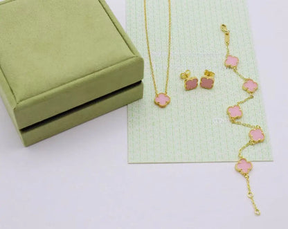 North & Pearl Polished Clover Bracelet product thumbnail 5