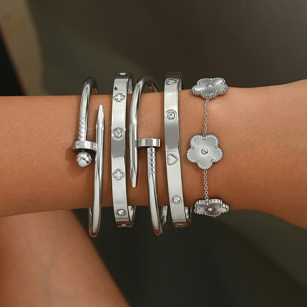 North & Pearl Refined Oval Bracelet product image 2