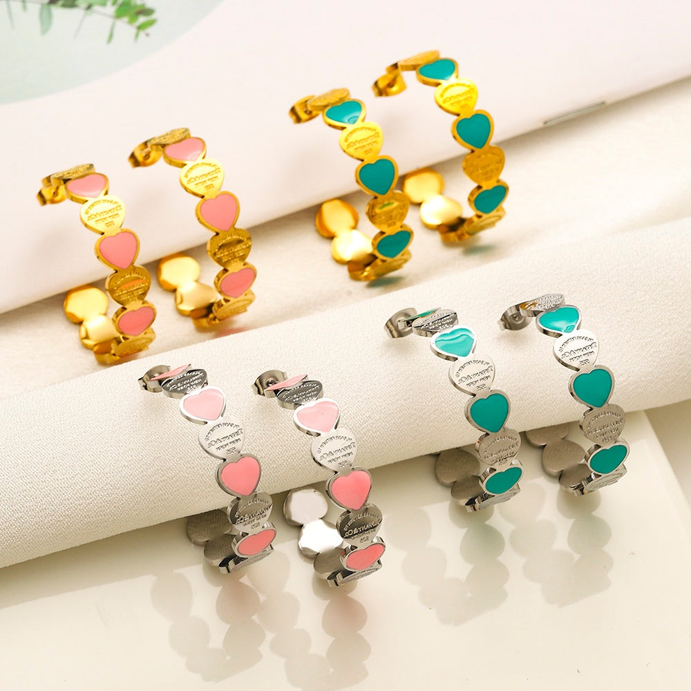North & Pearl Sculpted Stud Earrings product image 1