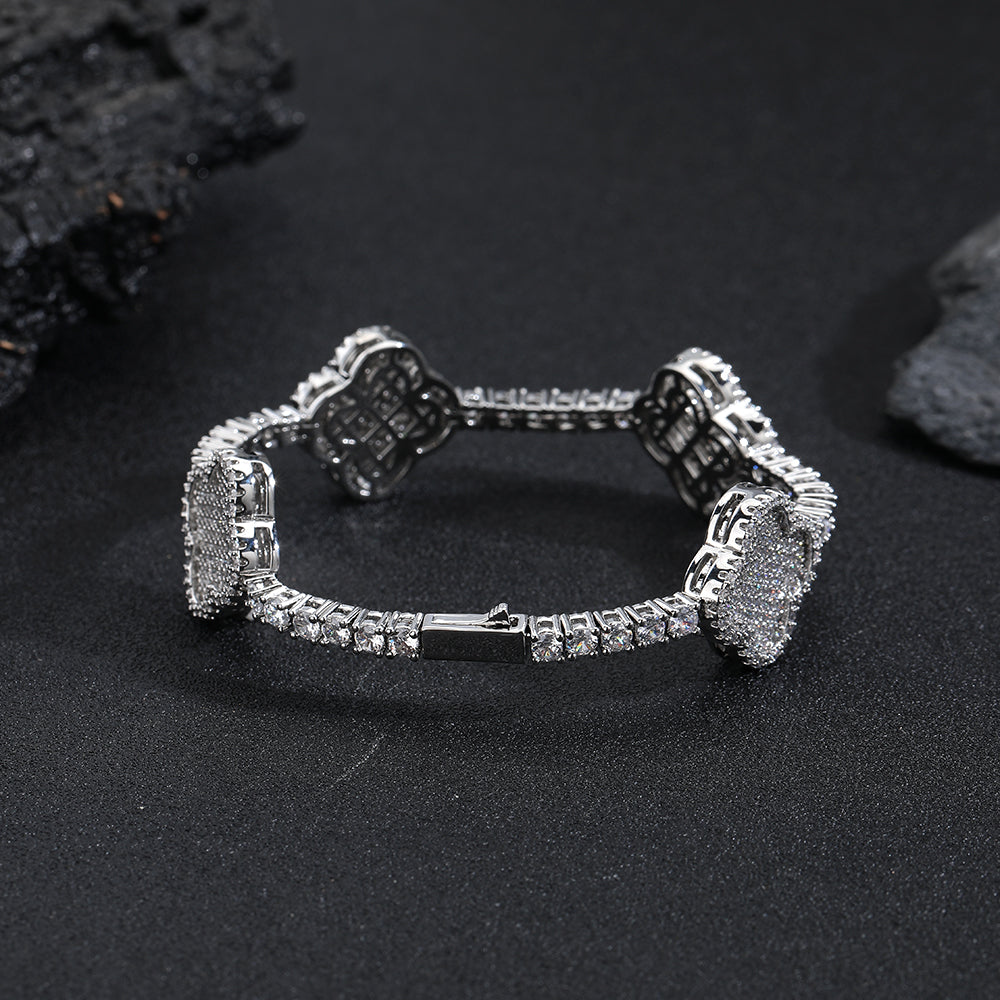 North & Pearl Clover Bracelet product image 3