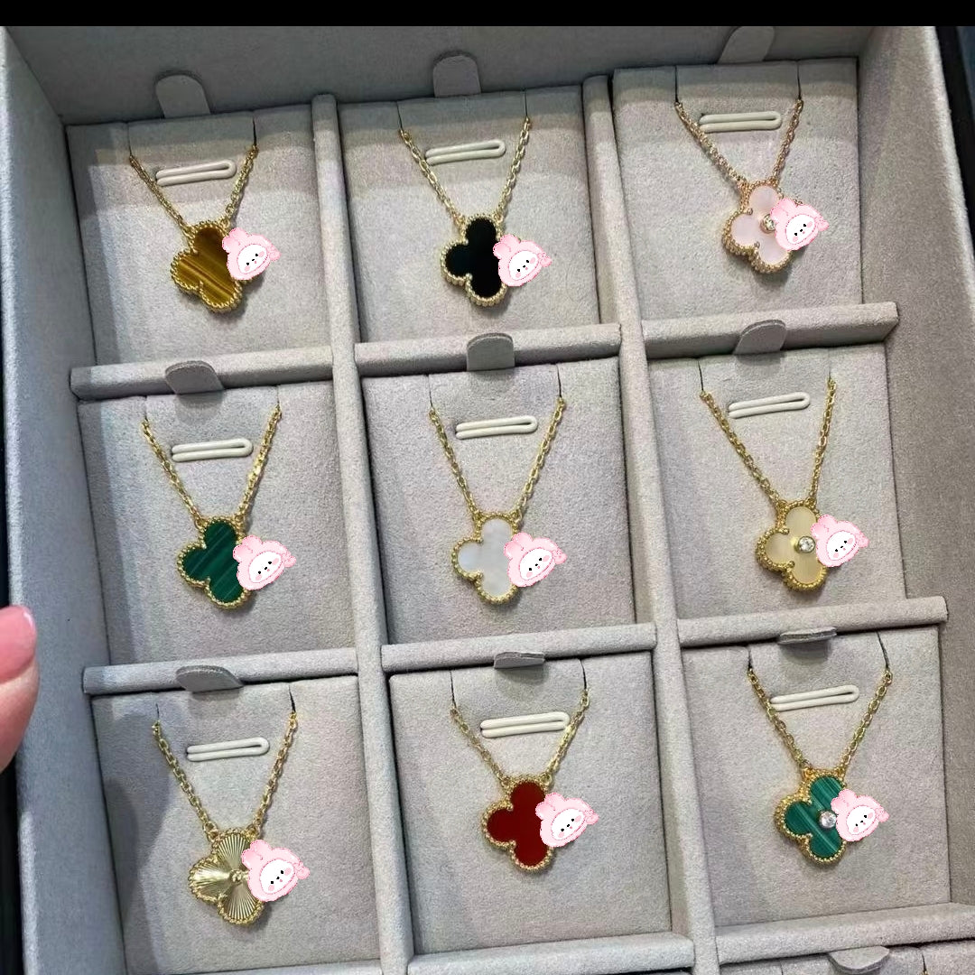North & Pearl Dainty Clover Necklace product image 1