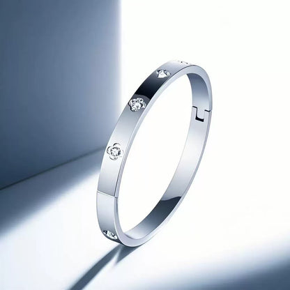 North & Pearl Sparkle Link Bracelet product thumbnail 5