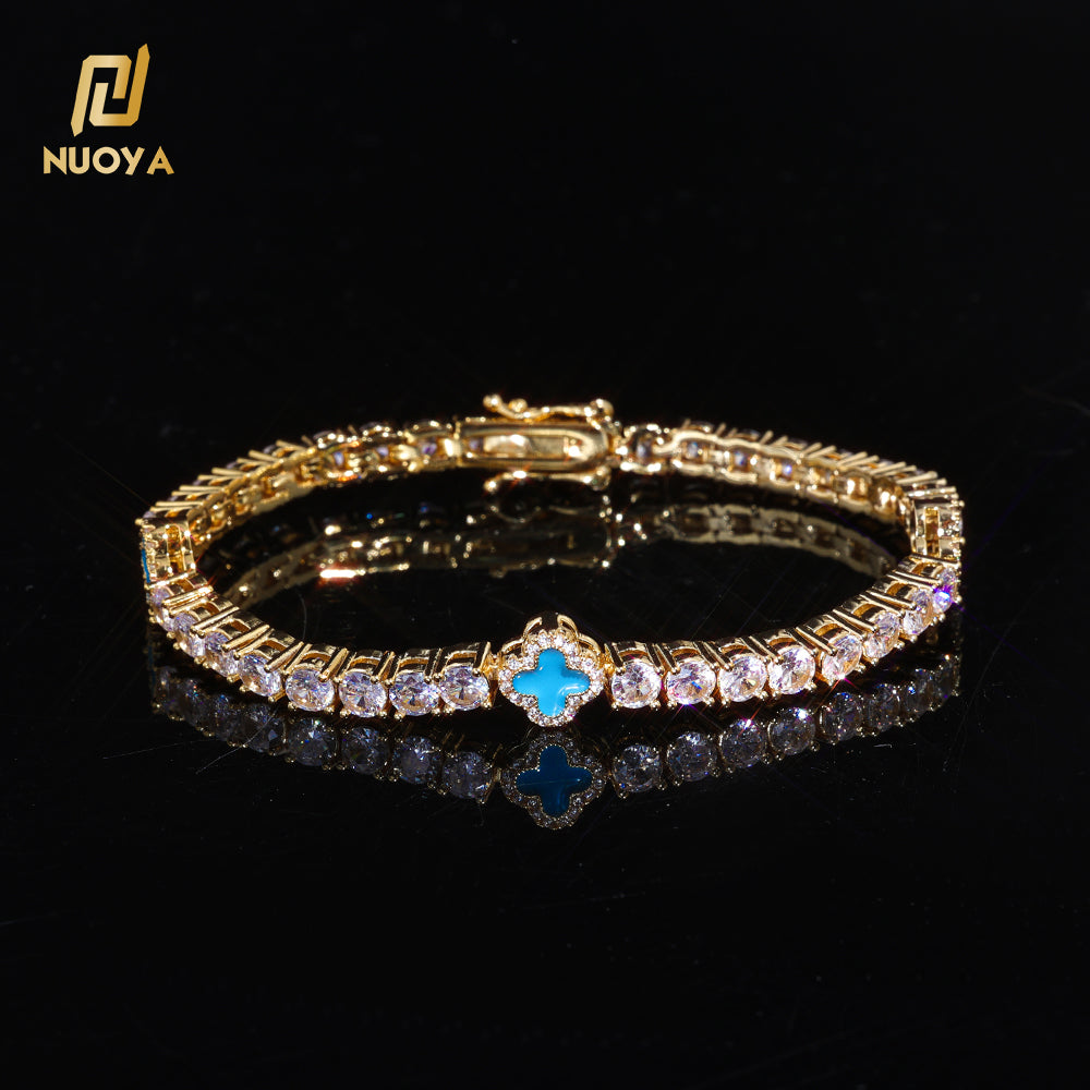North & Pearl Clover Link Bracelet product image 5