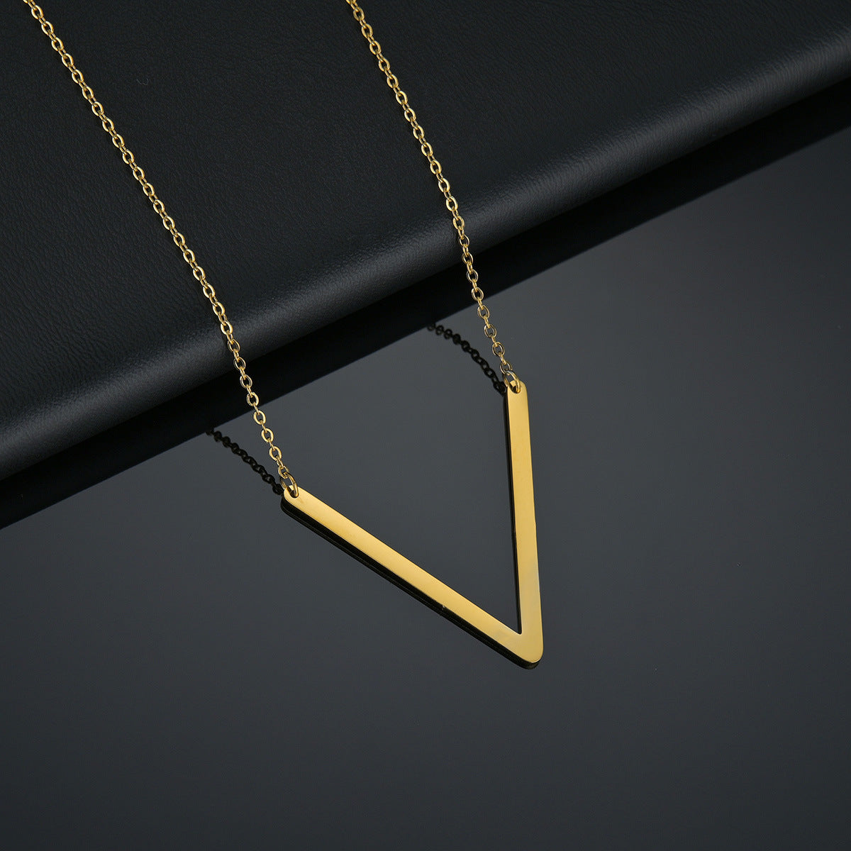 North & Pearl Polished Pendant Necklace product image 4